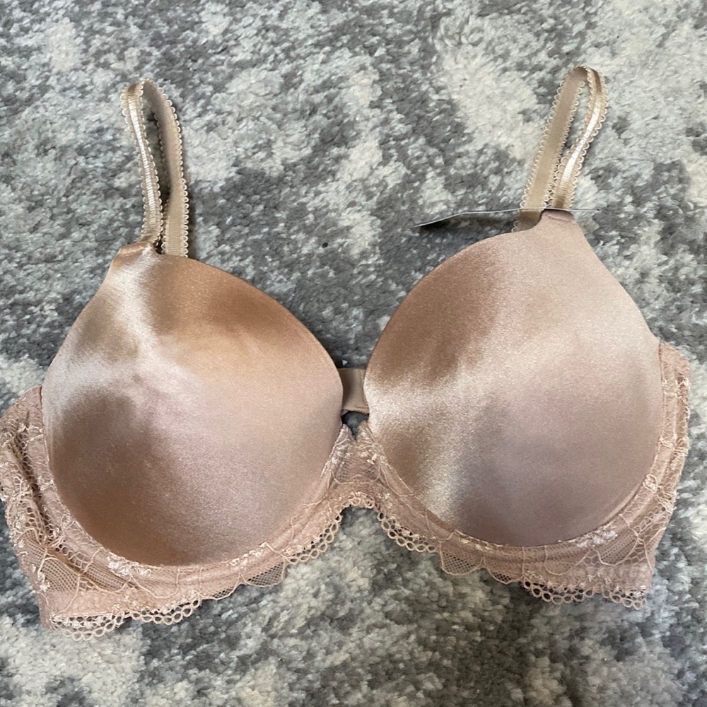 Wacoal Push-up beige bra NWT